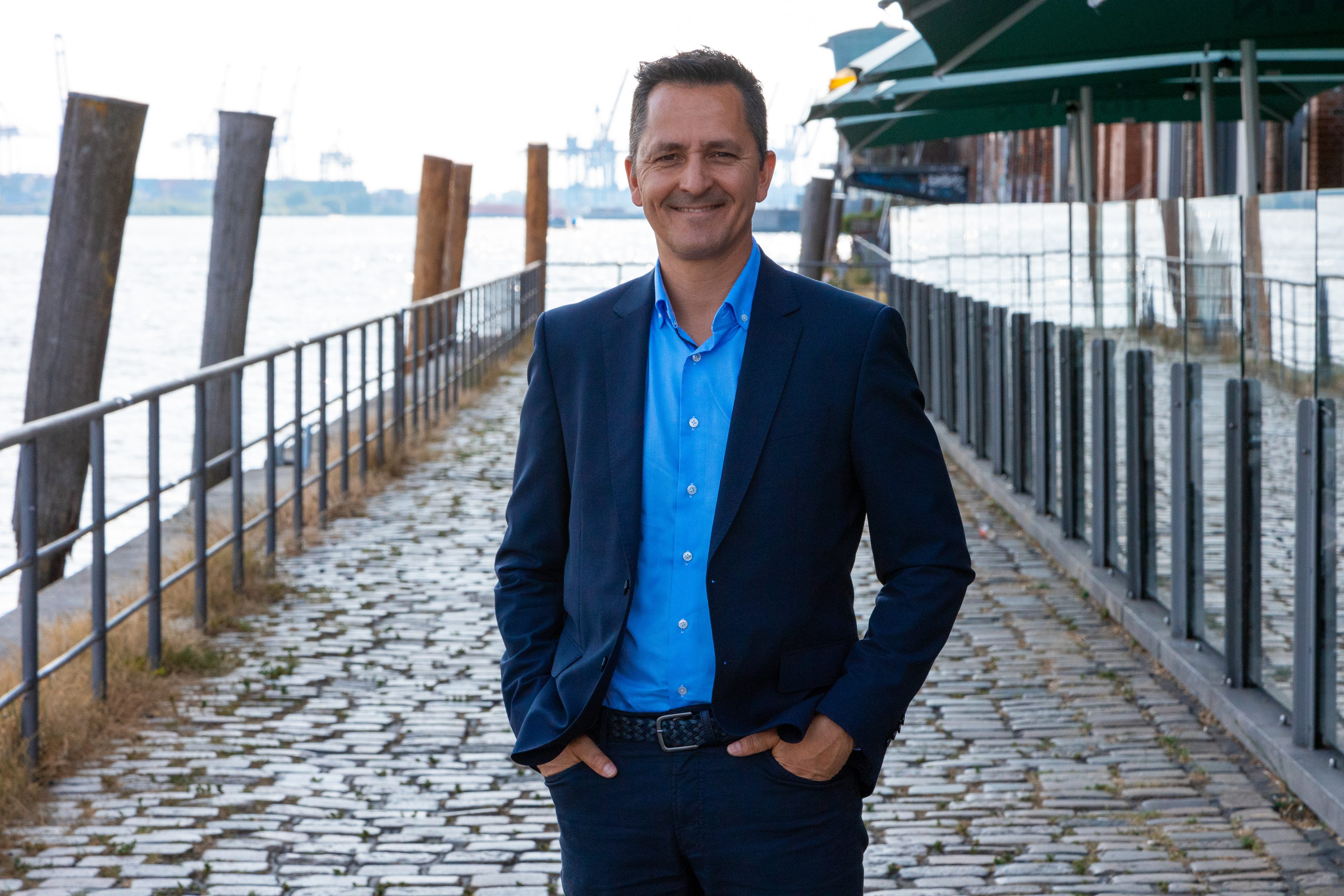 Drei Stationen, ein Ziel: Jan Schneider über Logistik, Prozesse und TMS